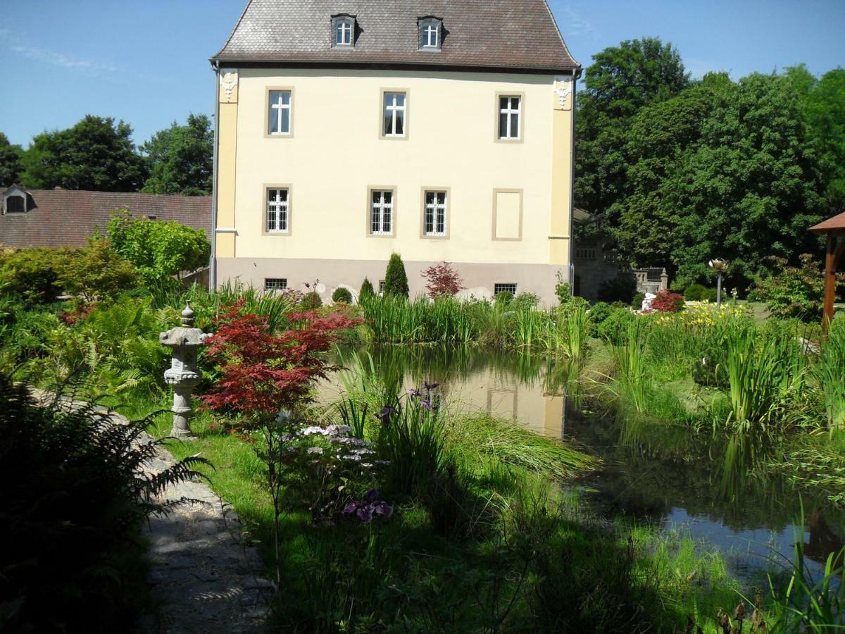 Rittergut/Gutshaus Grossgestewitz Naumburg  Buitenkant foto